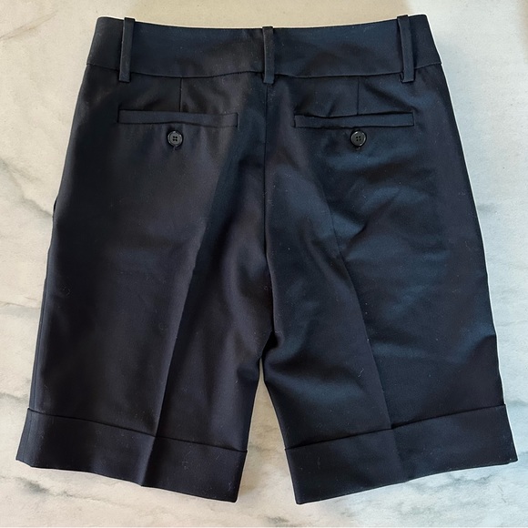 Zara Basics - made in Spain - cuffed dress shorts - XS - Picture 2 of 4